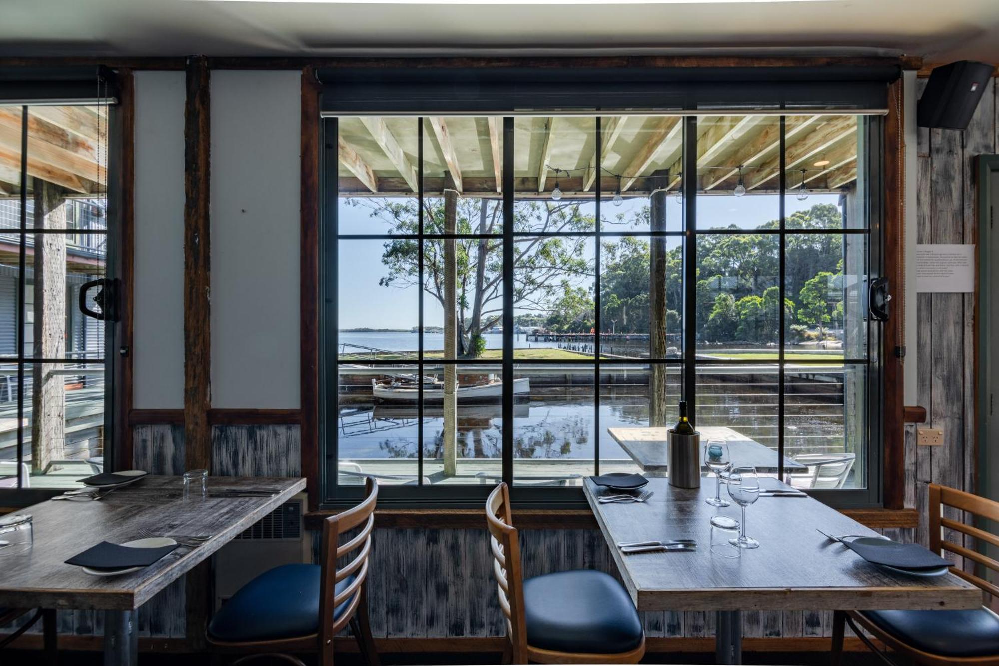Risby Cove Boutique Hotel Strahan Ngoại thất bức ảnh