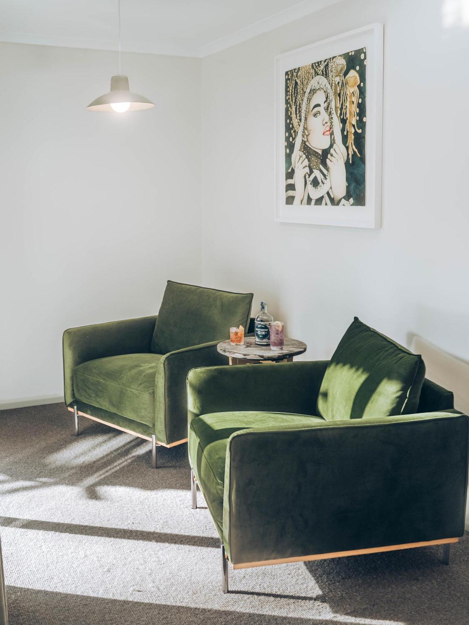 Risby Cove Boutique Hotel Strahan Ngoại thất bức ảnh