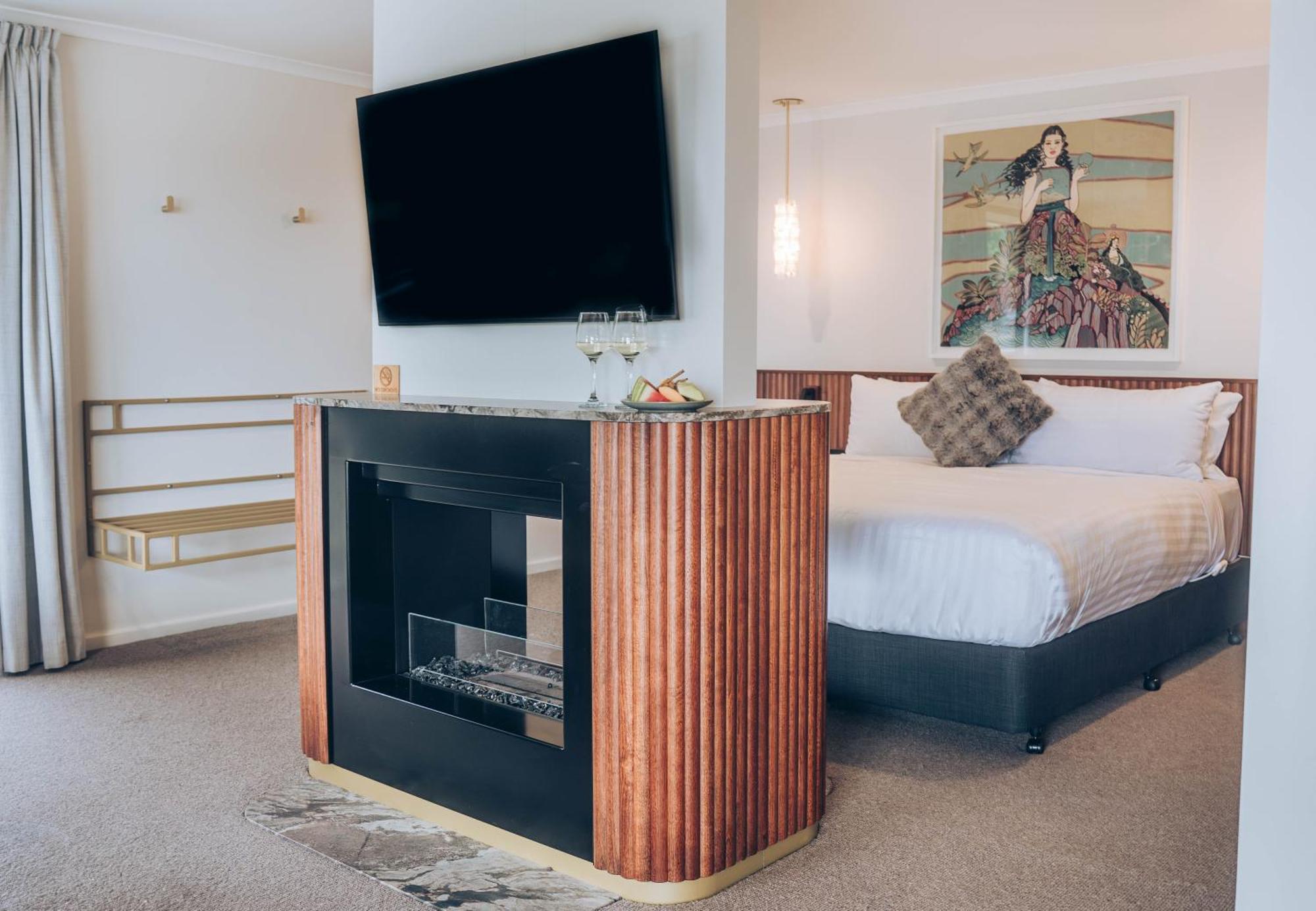 Risby Cove Boutique Hotel Strahan Ngoại thất bức ảnh